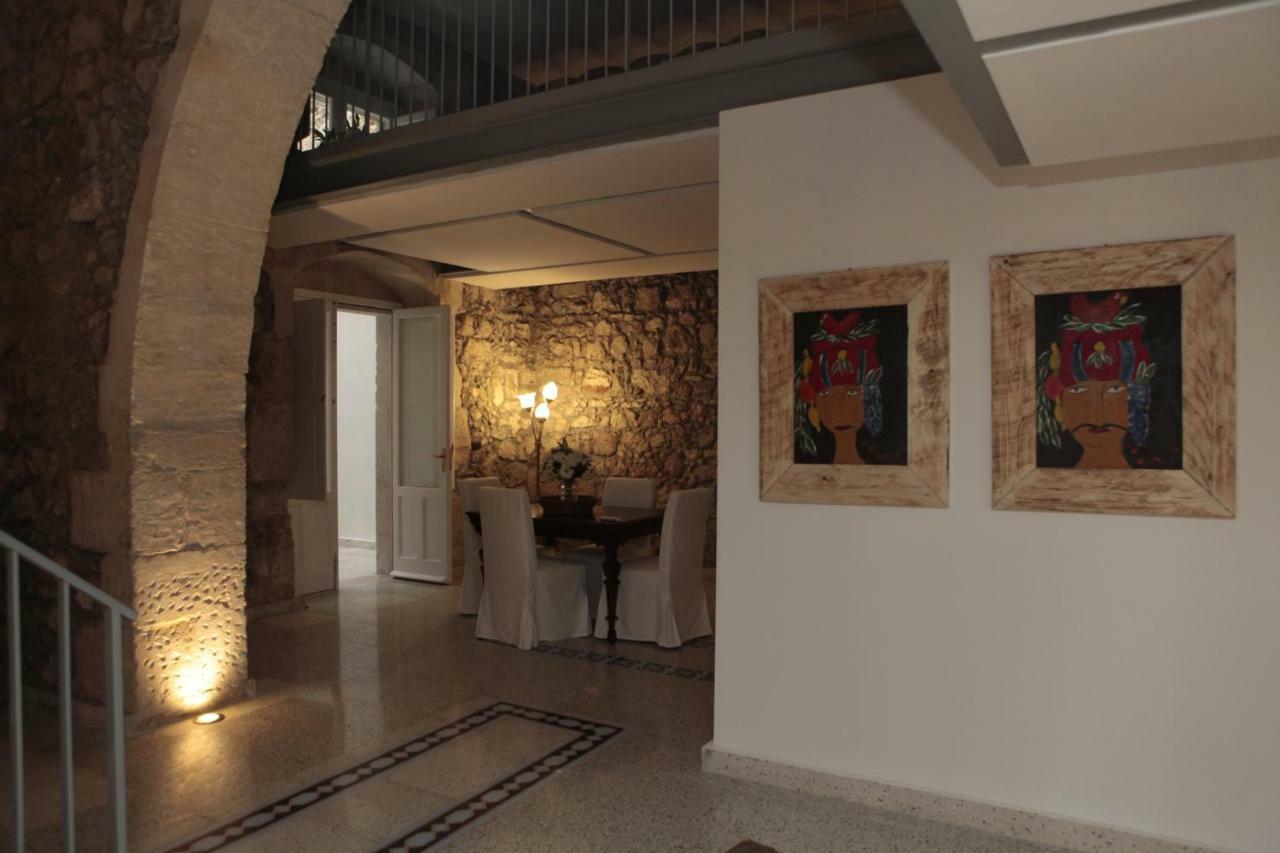 La Casa Sulla Darsena Syracuse Exterior foto