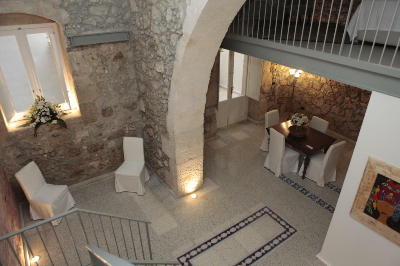 La Casa Sulla Darsena Syracuse Exterior foto